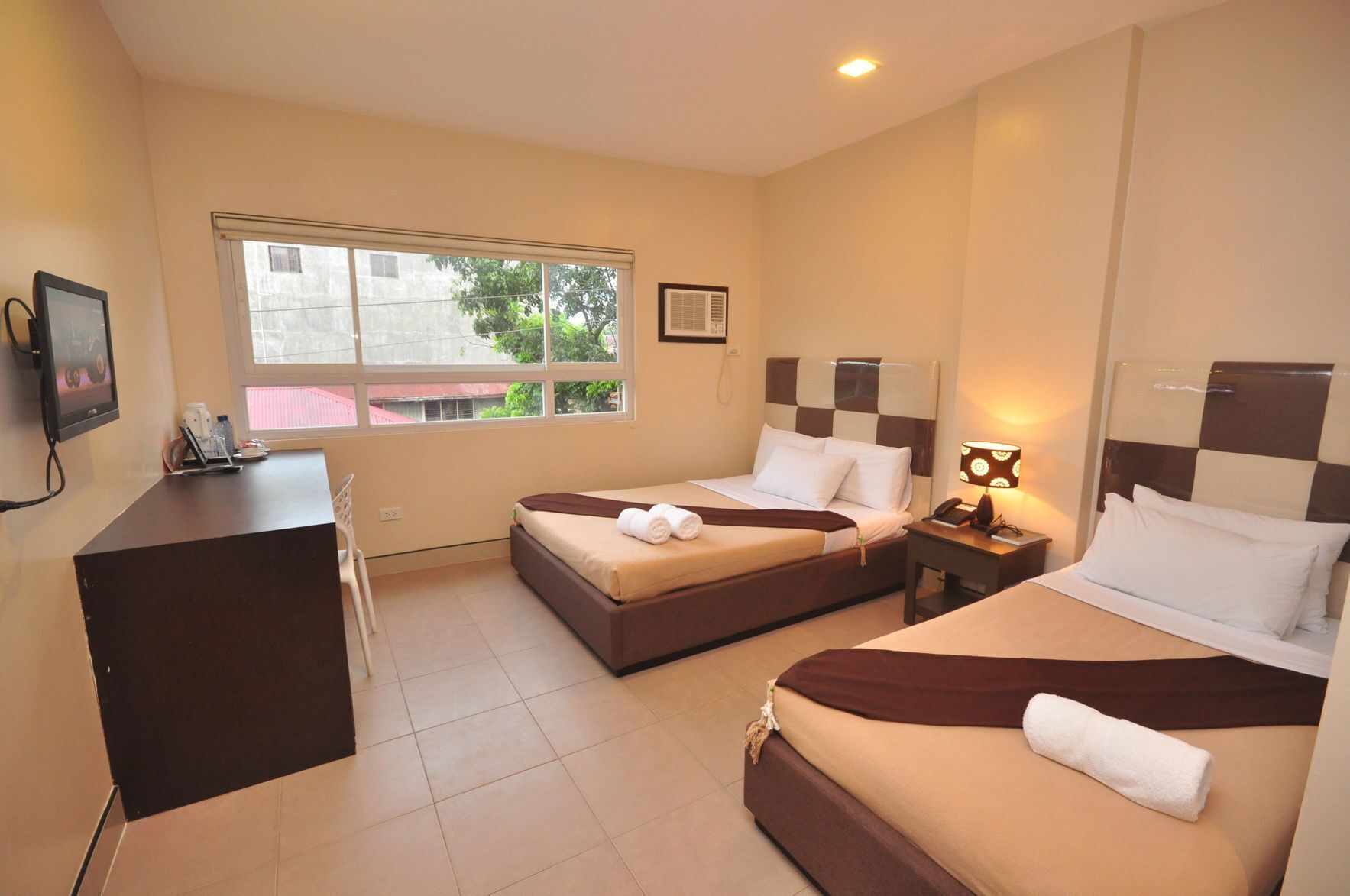 In-room safe, desk, free WiFi, bed sheets