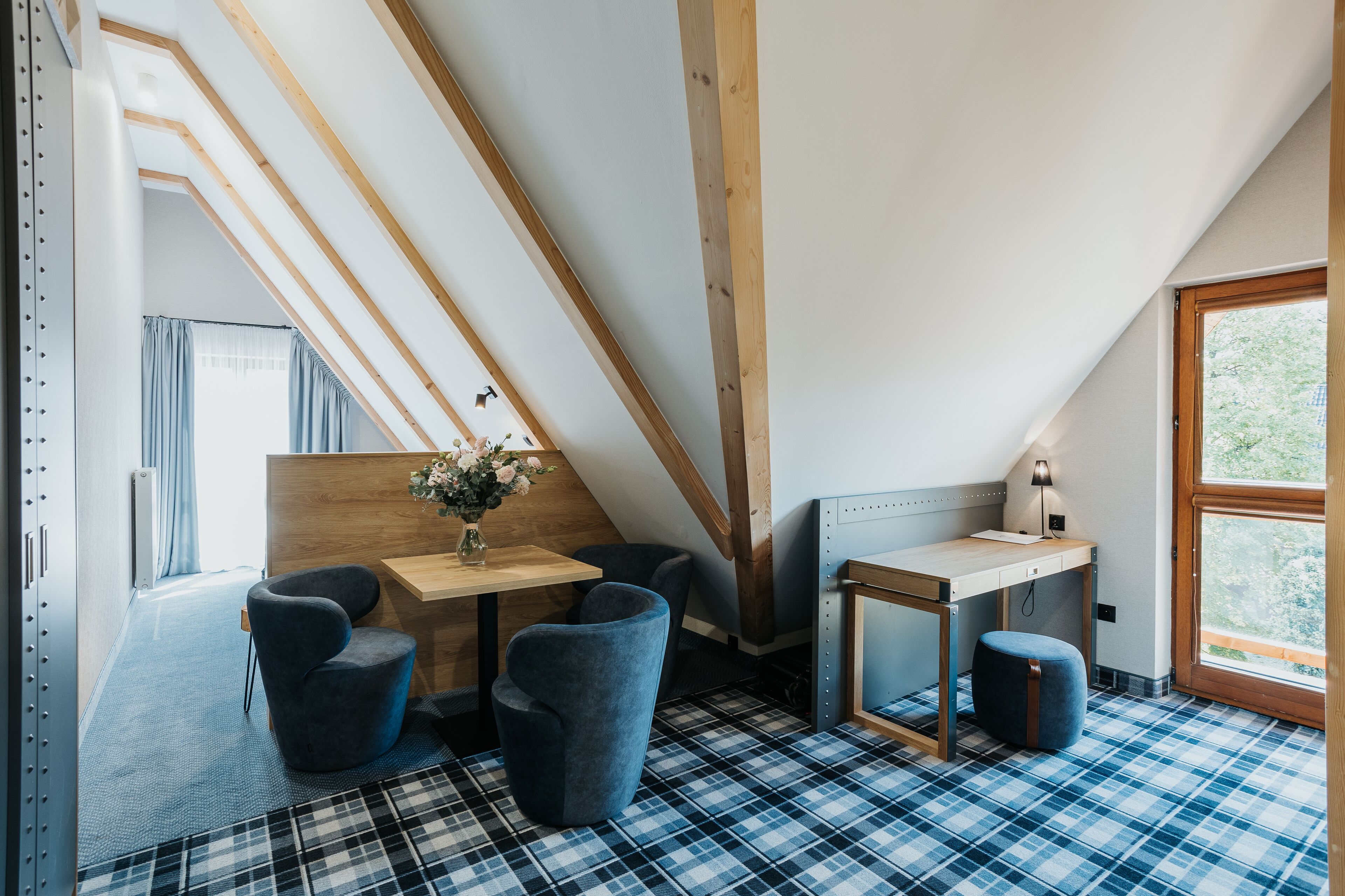 deluxe double room, 1 bedroom, kitchenette, mountain view | 2 bedrooms, iron/ironing board, cots/infant beds, free wifi