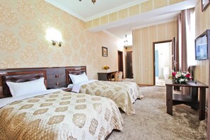 Deluxe Double Room - Grand Hotel (Bishkek)