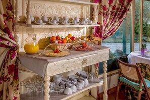 Bar (on property) - Resort La Rocchetta (Rome)
