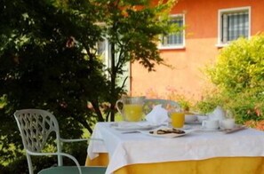 Local cuisine - Al Poggio Verde (Barghe)