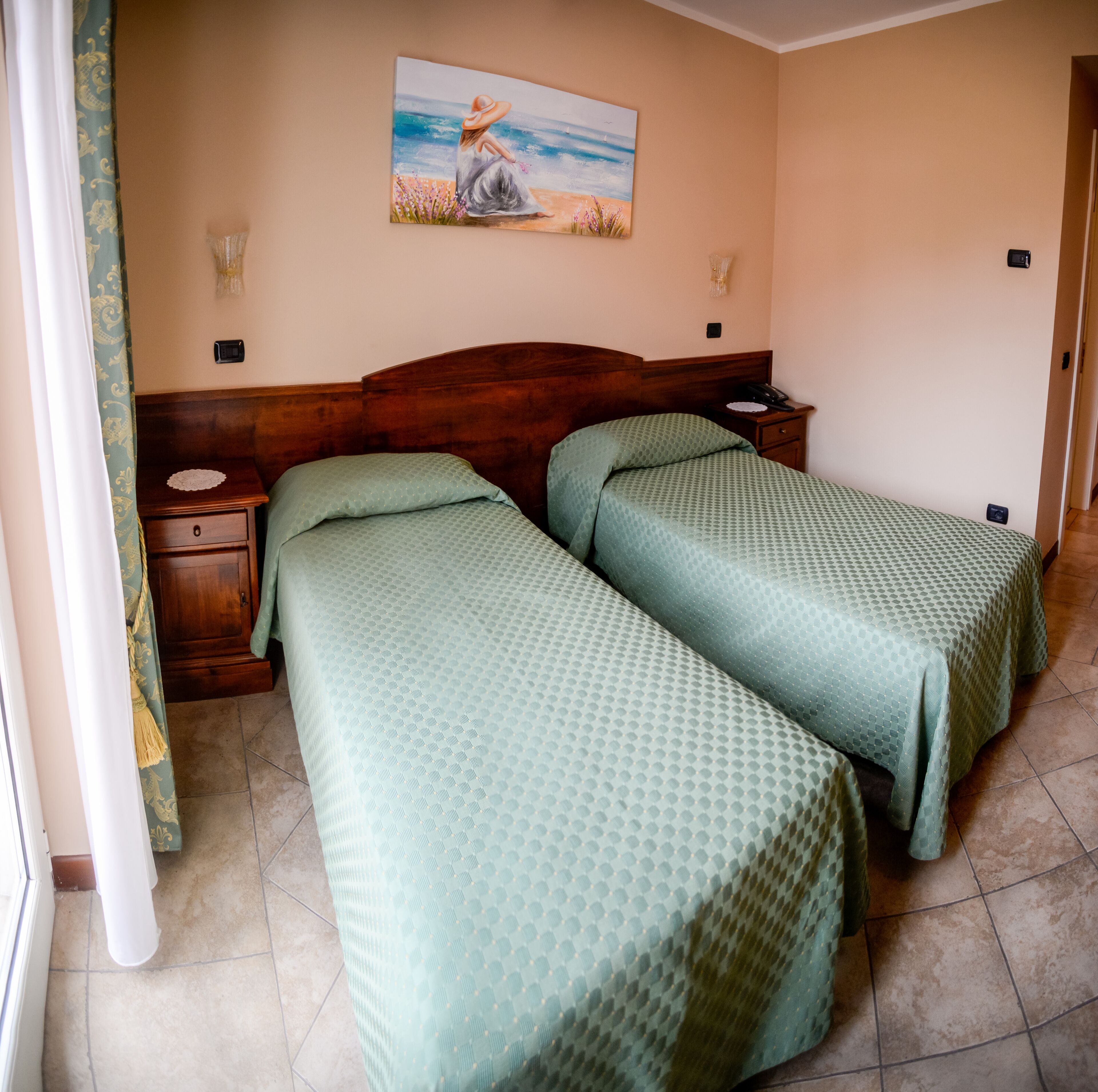 classic double room single use, garden view | 1 bedroom, in-room safe, desk, blackout curtains