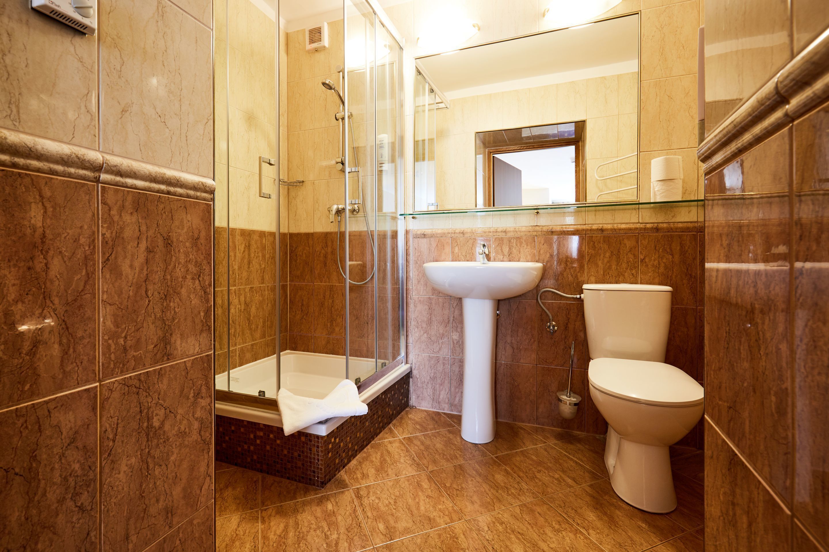 desk, iron/ironing board, cots/infant beds, free wifi