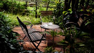 Breakfast, lunch, dinner served; Indian cuisine, pool views