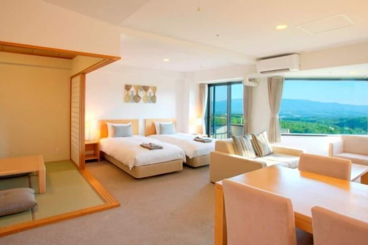 1 bedroom, premium bedding, down duvets, in-room safe