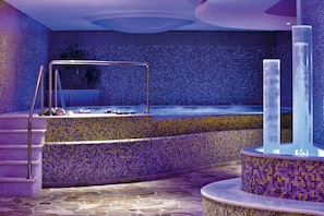 Sauna, Whirlpool, Türkisches Bad/Hamam, Maniküre und Pediküre