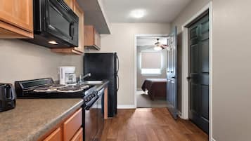Suite, 1 Bedroom, Accessible, Non Smoking (Mobility, Roll-in Shower) | Private kitchen | Full-sized fridge, microwave, oven, stovetop