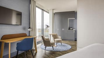 Privilege, Room, 1 Double Bed, City View | 1 bedroom, hypo-allergenic bedding, minibar, in-room safe