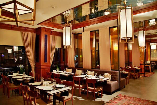 2 Restaurants, Frühstück