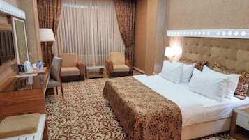 Minibar, in-room safe, desk, iron/ironing board (on request)