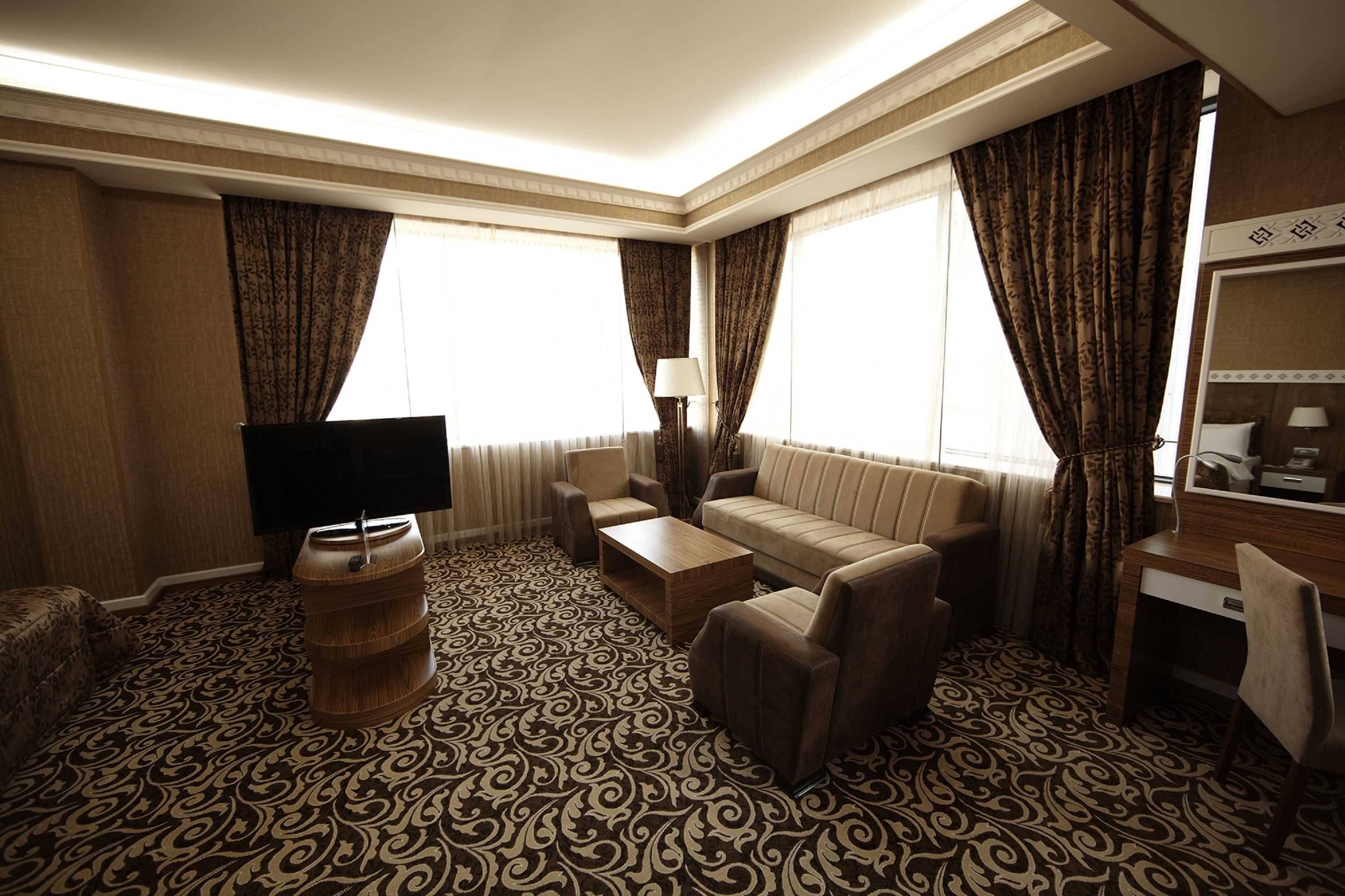 living area | flat-screen tv