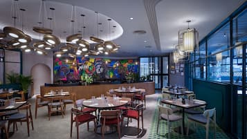 5 ristoranti, aperti a pranzo, a cena e per il brunch, cucina italiana