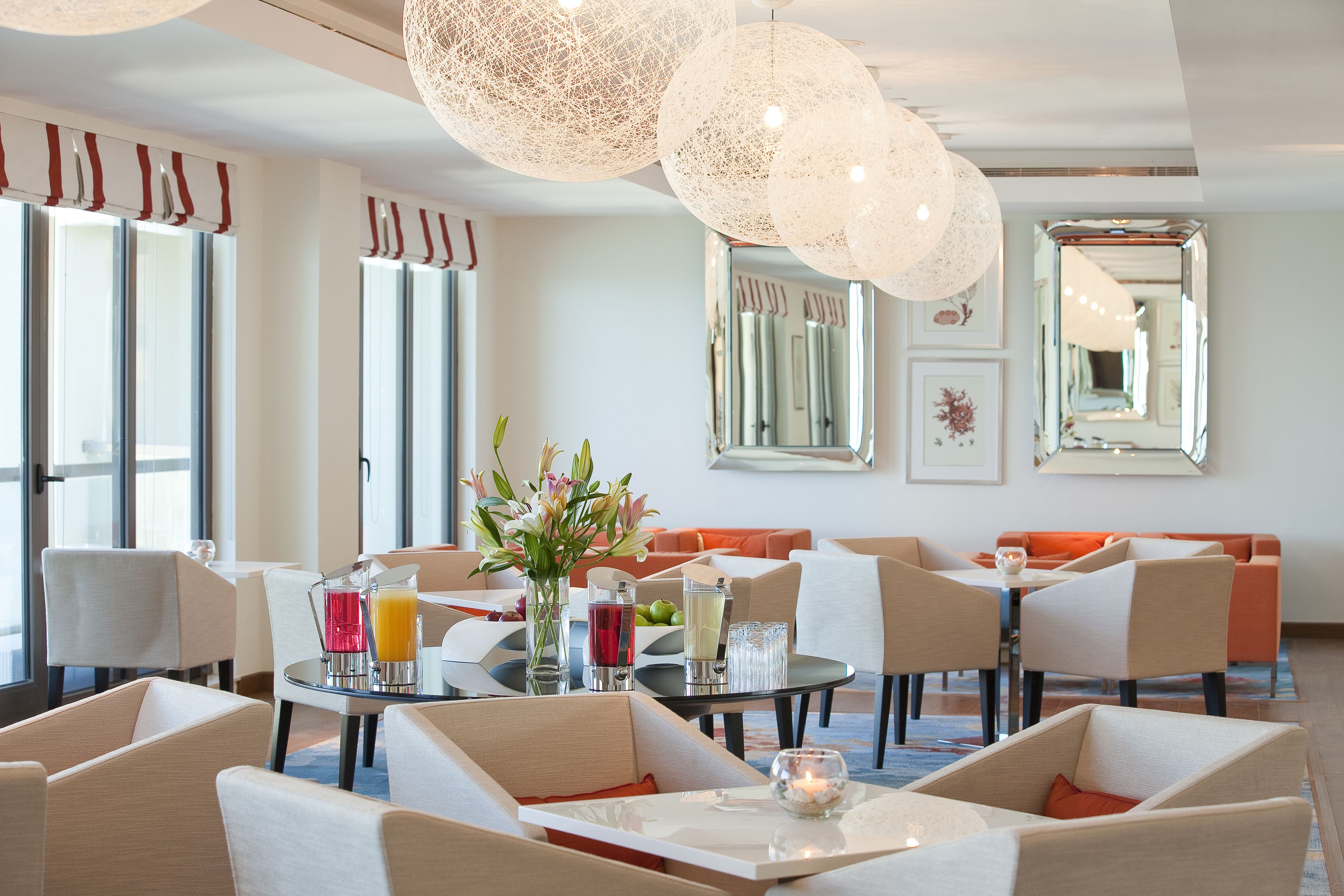 Daily buffet breakfast (AED 90 per person)