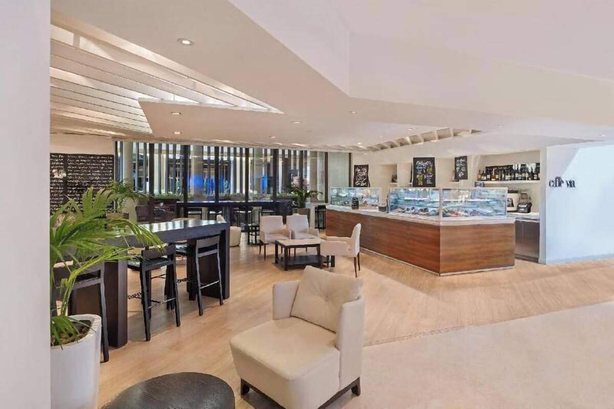 Restaurantes | 5 restaurantes, se sirven comidas, cenas, brunch y cocina italiana