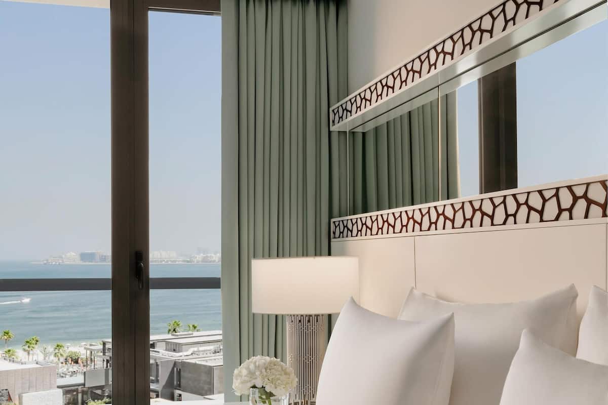 1 bedroom, minibar, in-room safe, desk