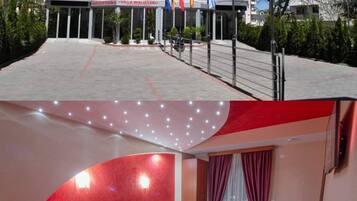 Façana frontal de l'allotjament