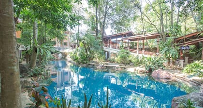 100 Islands Resort & Spa