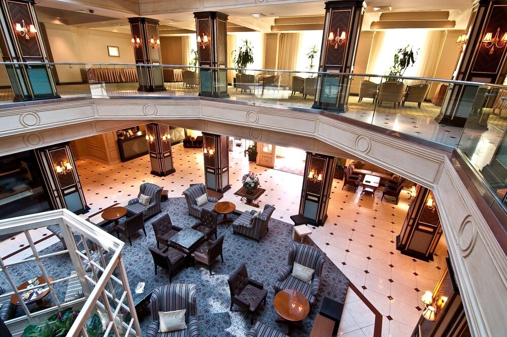 Grand Hotel Tien-Shan by null