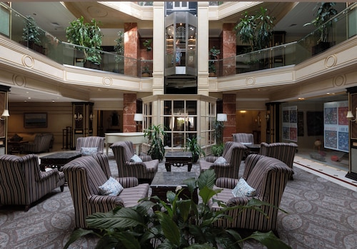 Grand Hotel Tien Shan