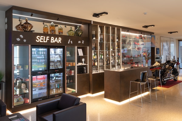 Snack bar