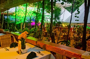 Daily continental breakfast for a fee - Deep Forest Garden Hotel (Puerto Princesa)