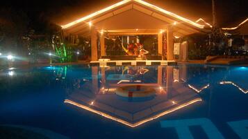 Outdoor pool, open 8:00 AM to 9:00 PM, pool umbrellas, pool loungers