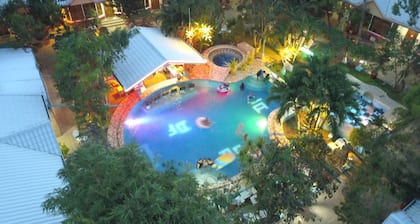 Deep Forest Garden Hotel