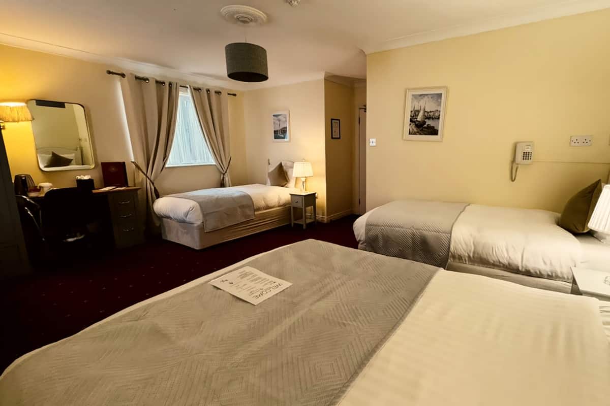 1 bedroom, premium bedding, down duvets, in-room safe