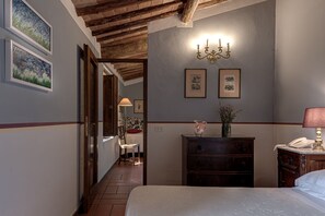 Premium bedding, individually decorated, individually furnished, desk