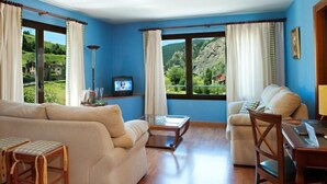 Apartment, 1 Bedroom | Living room - Apartaments Sant Bernat (Canillo)