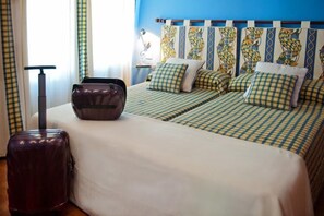 Apartamento, 1 quarto | 1 quarto, cofres nos quartos, escrivaninha, quartos à prova de som