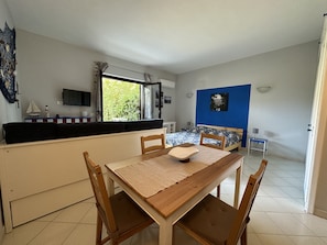 Comfort Studio | Living area | Flat-screen TV - Fattoria nel Parco (Rosignano Marittimo)
