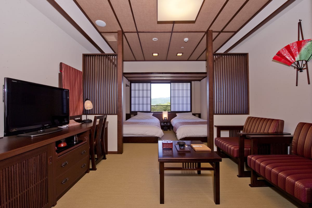 2 beds (Kyomachiya Twin) | Living room | Flat-screen TV