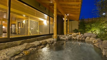 Natural pool