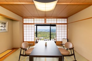 고급 침구, 오리/거위털 이불, 객실 내 금고, 암막 커튼