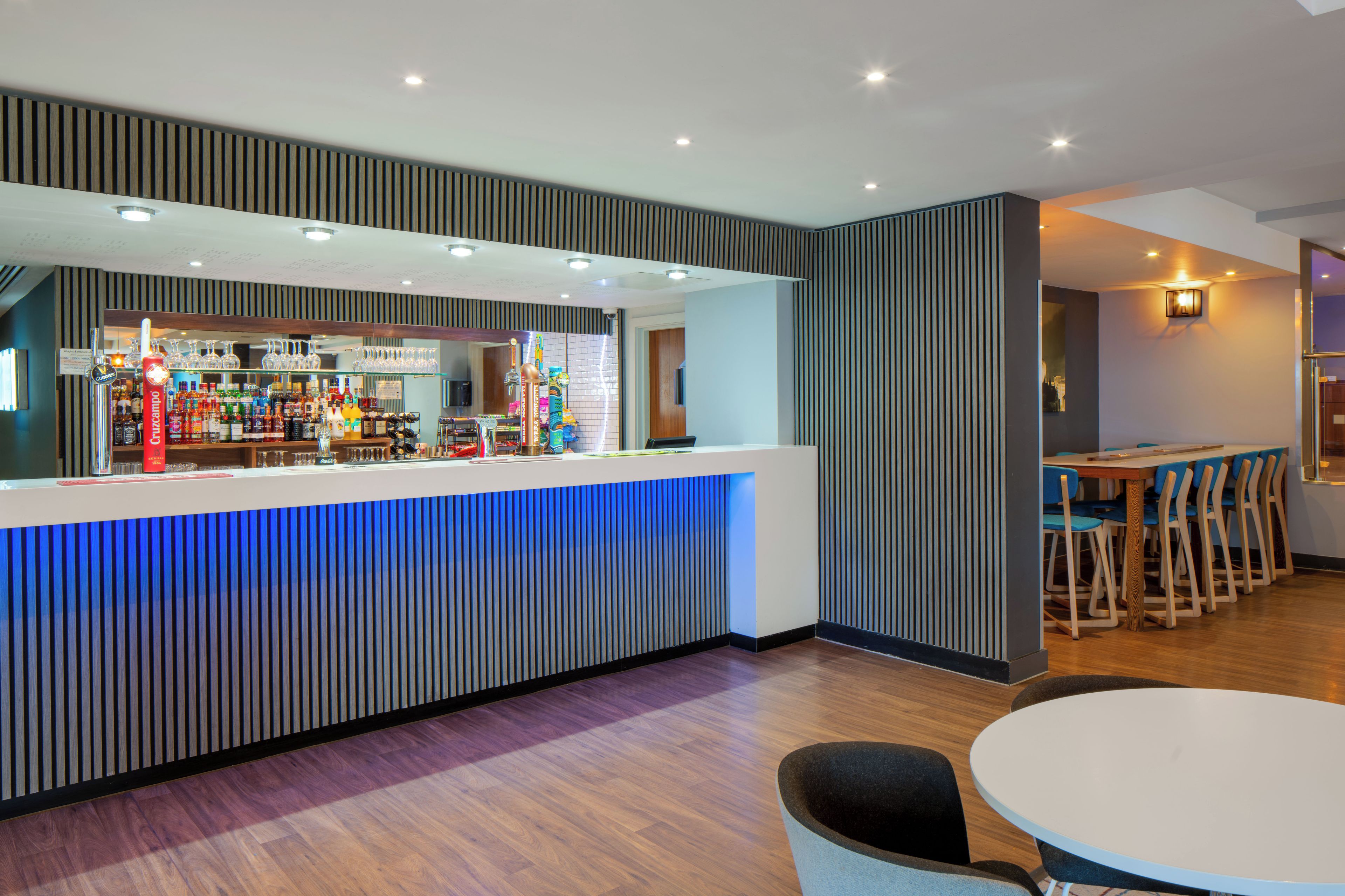 Bar (di hartanah)