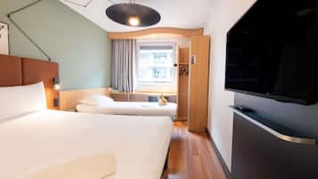 Chambre Double, 1 lit double et 1 canapé-lit