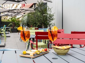 Bar (on property) - ibis Geneve Centre Nations (Geneva)