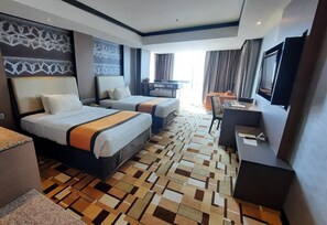 Studio Twin | Desk, blackout curtains, iron/ironing board, free WiFi - Grand Paragon Hotel Johor Bahru (Johor Bahru)