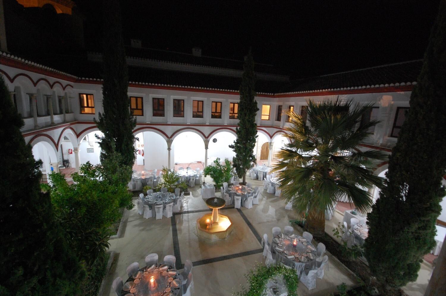 Zona a l&#x27;aire lliure per a la celebració de banquets