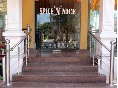 Exterior. Hotel Landmark-Haridwar