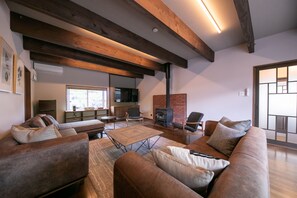 Villa with Garden - Private Zone | 1 bedroom, free minibar, in-room safe, free WiFi - Oyado Ichizen (Yufu)