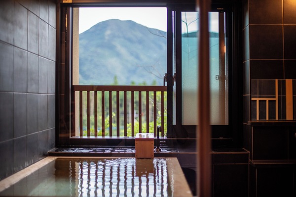 Suite with Onsen in the Main Building, Kohaku, Non Smoking | Bathroom | Free toiletries, hair dryer, bidet, towels