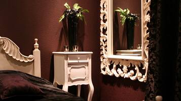 Honeymoon suite | 1 slaapkamer, een bureau, verduisterende gordijnen