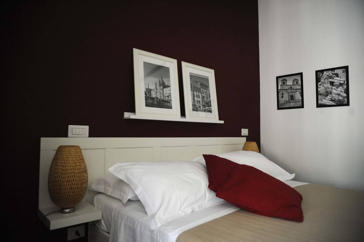 Deluxe Double Room | Memory-foam beds, desk, free cots/infant beds, rollaway beds