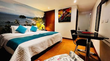 Studio | Skrivbord, arbetsyta för laptop, gratis wi-fi och sängkläder