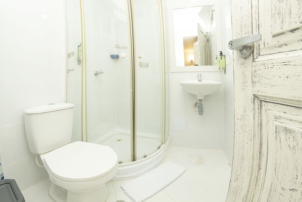 Bathroom - Hostal Casa Victoria (Cartagena)