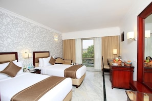 In-room safe, alarm clocks