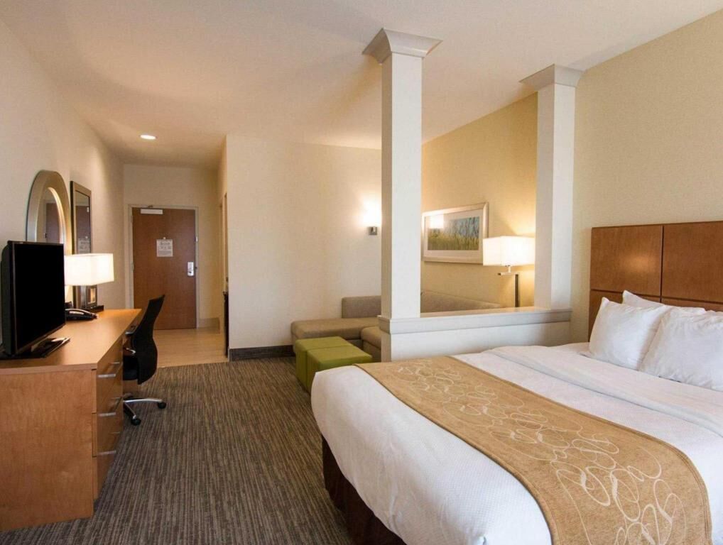 Hypo-allergenic bedding, pillow-top beds, in-room safe, desk
