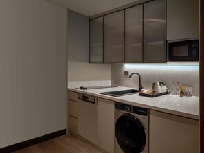 咖啡機/沖茶器、電熱水壺、提供環保清潔產品